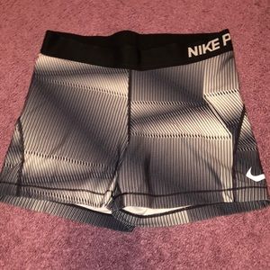Nike pro